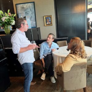 Bertrand Sourdais an der Big Bottle Party 2023 im Restaurant Sonnenberg